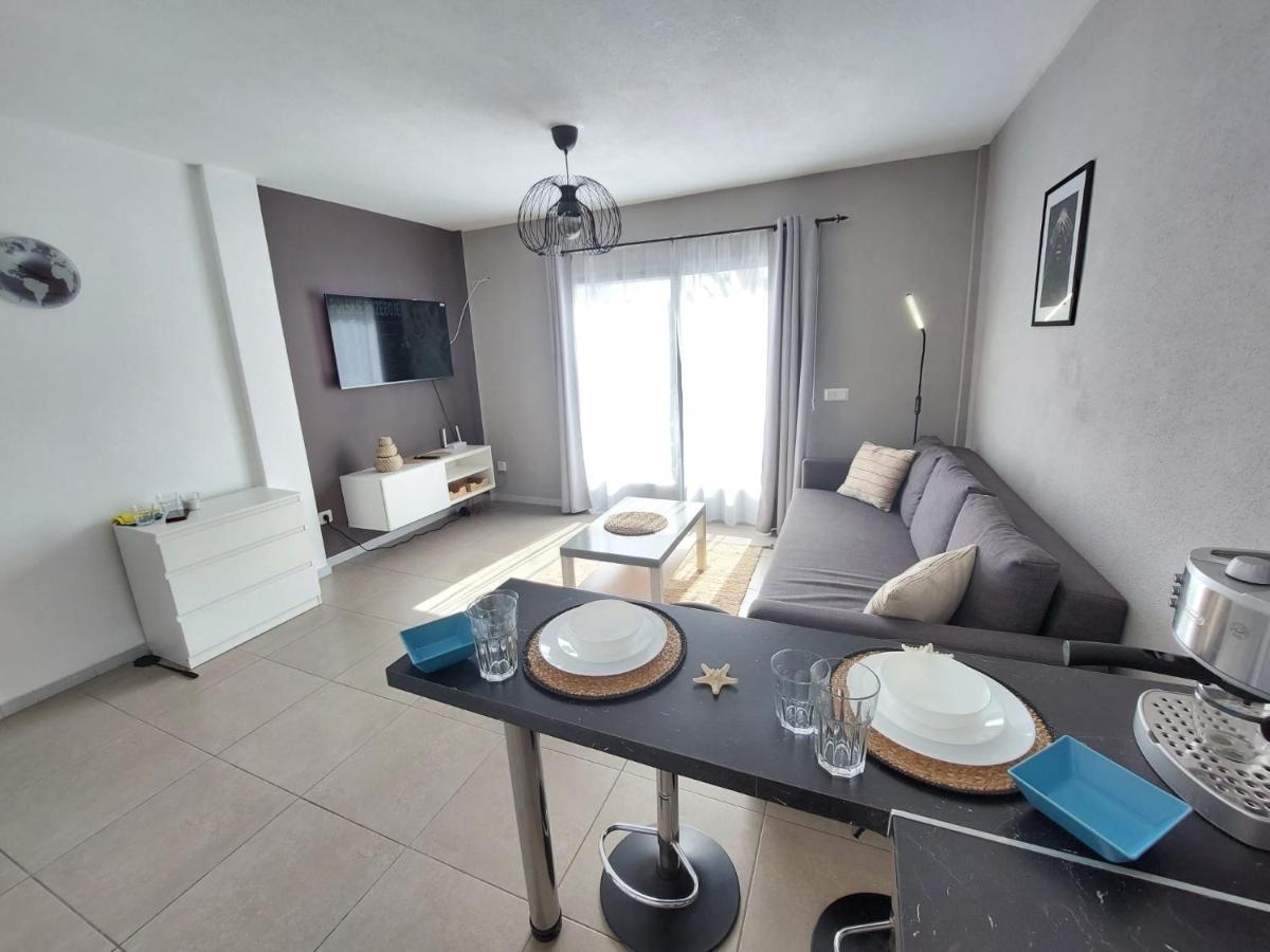 Apartamento Lily Costa De Antigua Esterno foto