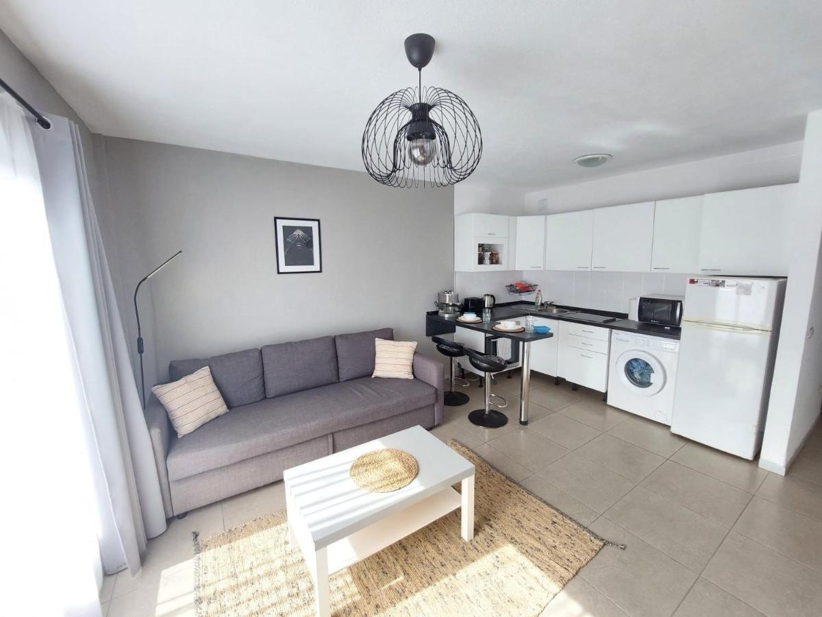 Apartamento Lily Costa De Antigua Esterno foto